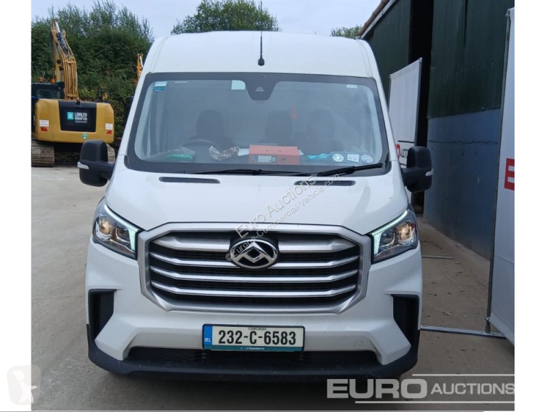Véhicule utilitaire Maxus 9