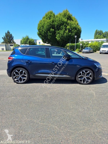 Véhicule utilitaire Renault SCENIC