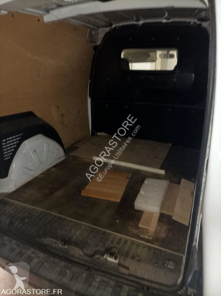 Véhicule utilitaire Renault KANGOO