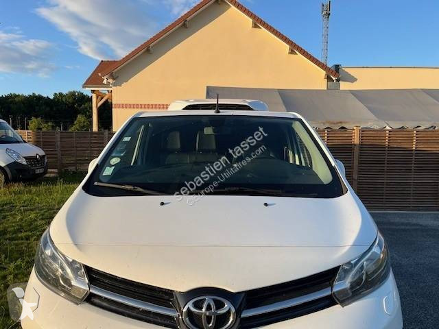 Véhicule utilitaire Toyota