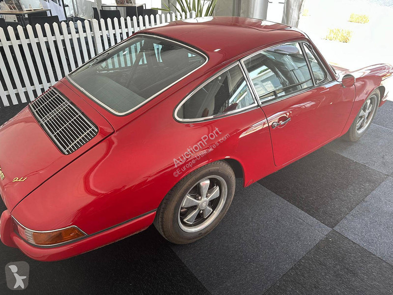 Véhicule utilitaire Porsche 2.0