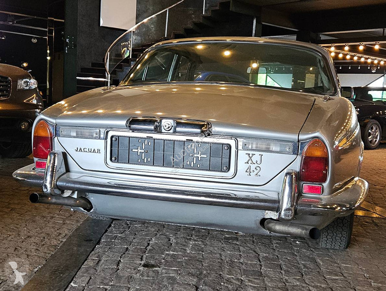 Véhicule utilitaire Jaguar (series II) 4.2...