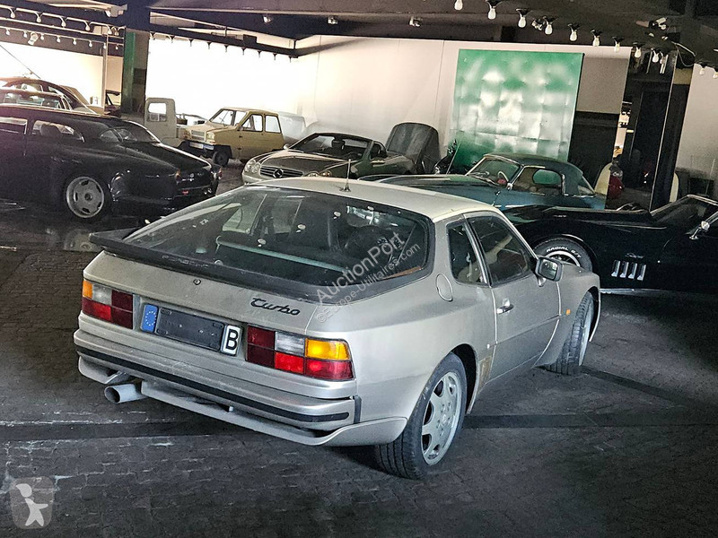 Furgoneta Porsche Turbo 944