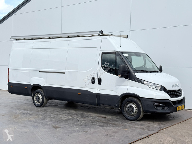 Véhicule utilitaire Iveco 35S16 2.3 L4H2...