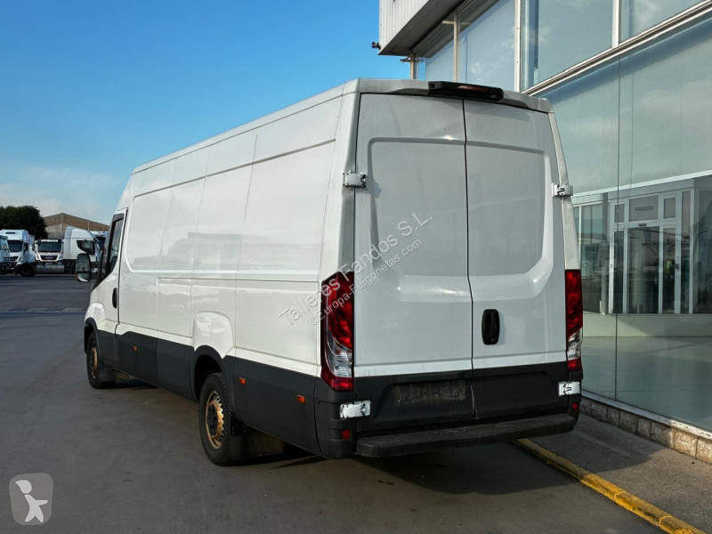 Furgoneta Iveco  35S14 16m3