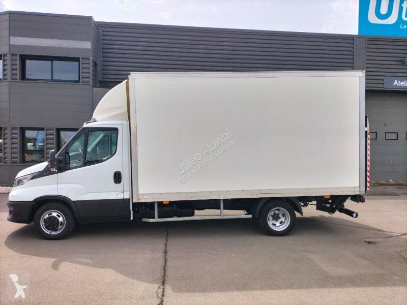 Véhicule utilitaire Iveco