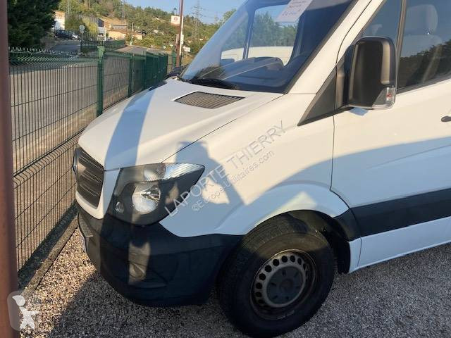 Véhicule utilitaire Mercedes