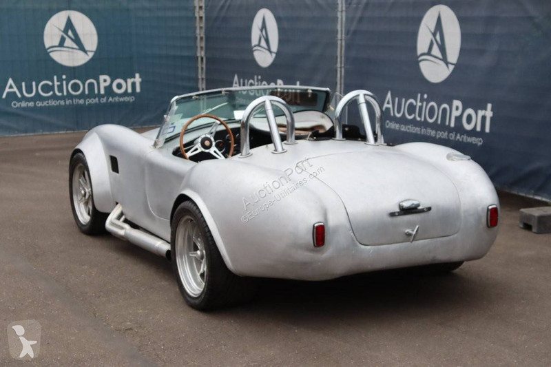 Furgoneta   Cobra replica