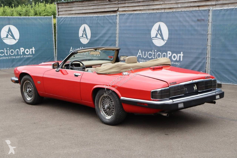 Véhicule utilitaire Jaguar Convertible -S