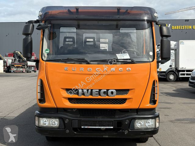 Véhicule utilitaire Iveco...