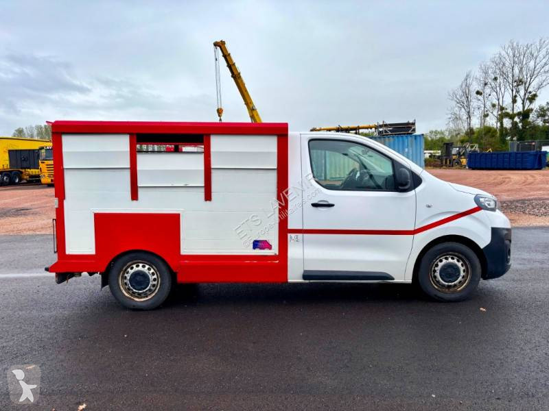 Véhicule utilitaire Peugeot