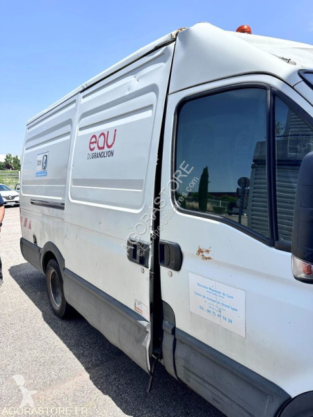 Furgoneta Iveco 35C13