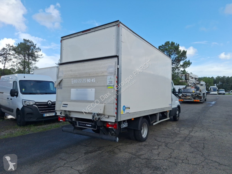 Užitkové vozidlo Iveco 35C16H3.0 empattement 4100