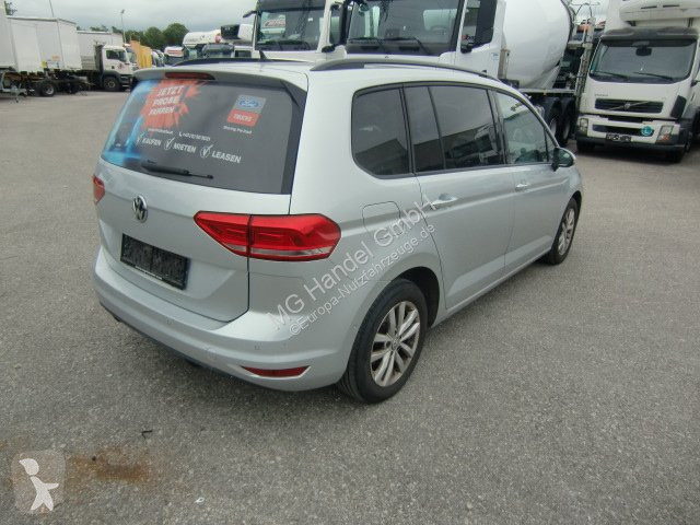 Furgoneta Volkswagen Touran Highline Sky