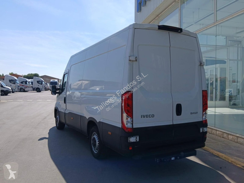 Furgoneta Iveco  35S16 12m3