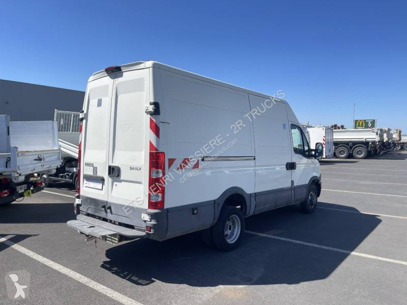 Furgoneta Iveco