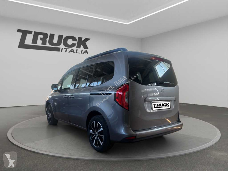عربة نفعية Mercedes EQT - EQT 200