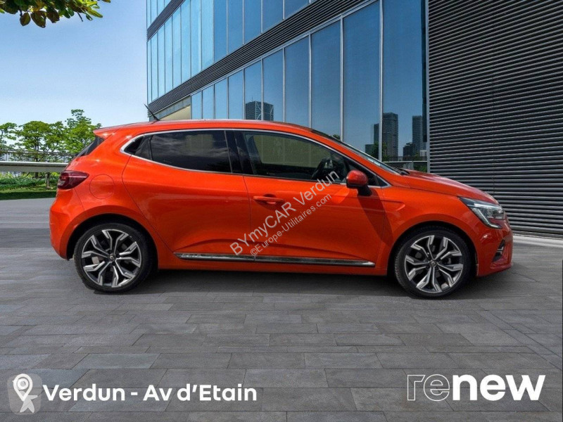 Véhicule utilitaire Renault Clio E-Tech 140