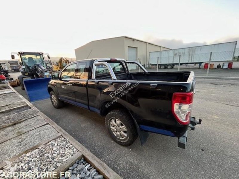 Furgoneta Ford
