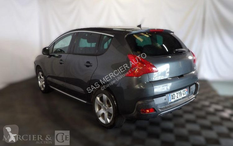 Véhicule utilitaire Peugeot