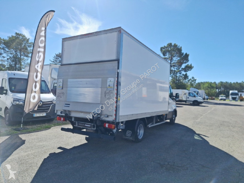 Furgoneta Iveco 35C16H3.0 empattement 4100