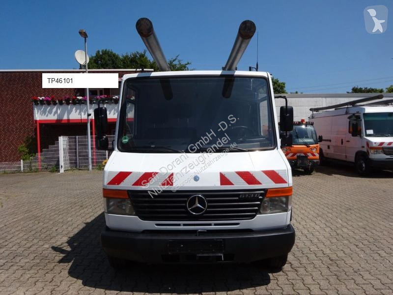 Véhicule utilitaire Mercedes 613D