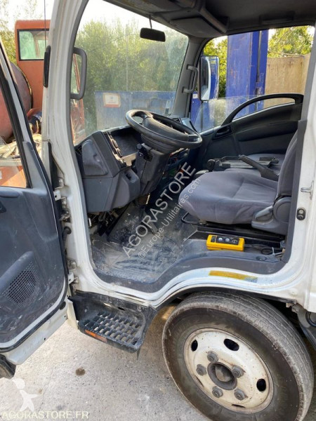 Veicolo commerciale Isuzu N