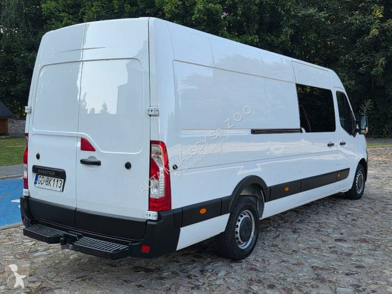 Samochód dostawczy Renault