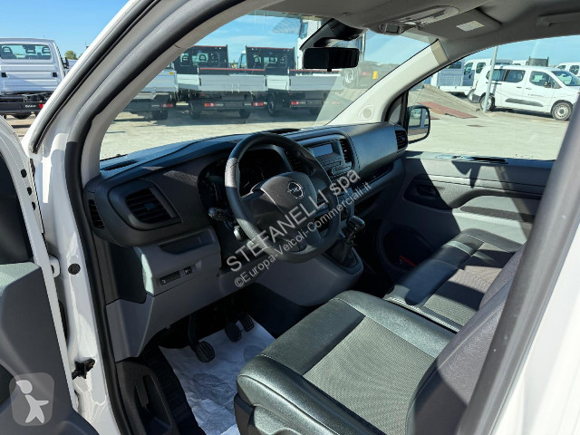 عربة نفعية Opel VIVARO 1.5 120 L2H1