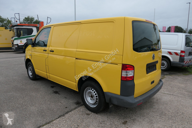 Véhicule utilitaire Volkswagen T5 Transporter...