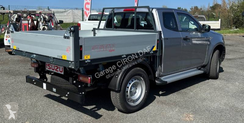 Furgoneta Isuzu