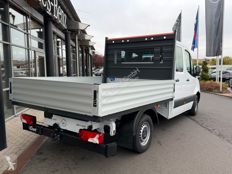 Véhicule utilitaire Mercedes 317 CDI 3665 9G...