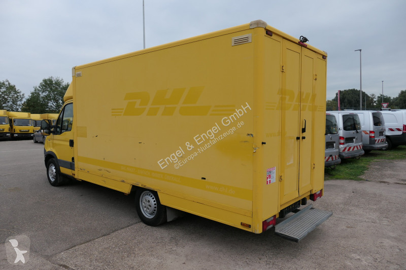 Véhicule utilitaire Iveco Daily 35 S11 C30C...
