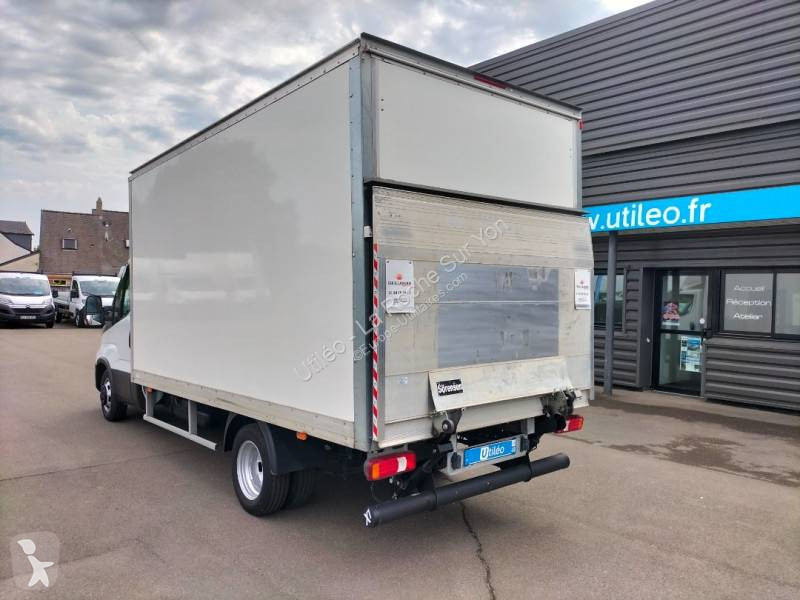 Лекотоварен автомобил Iveco