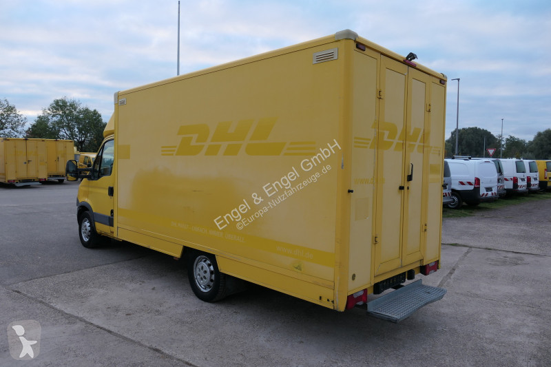 Véhicule utilitaire Iveco Daily 35 S11 C30C...