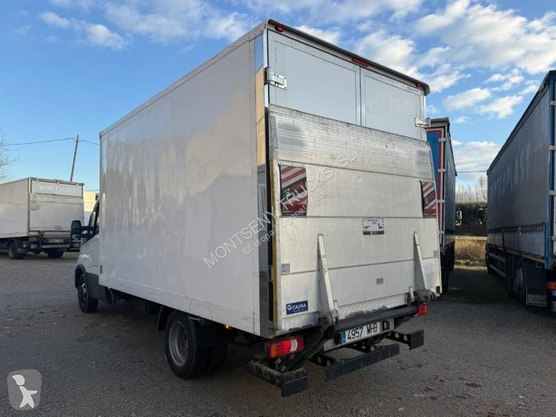 Furgoneta Iveco