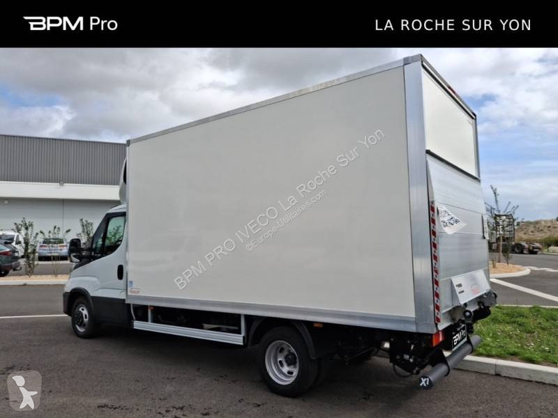 عربة نفعية Iveco