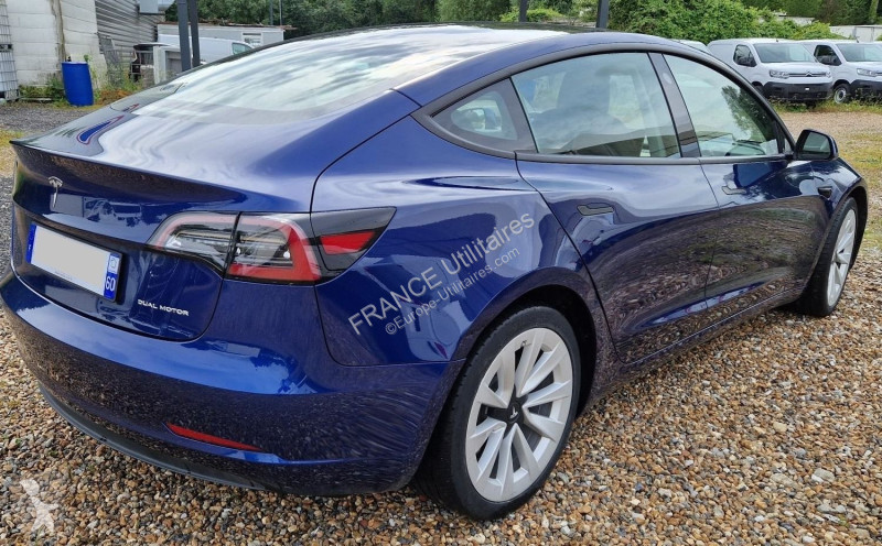 Samochód dostawczy Tesla MODEL 3 GRANDE...