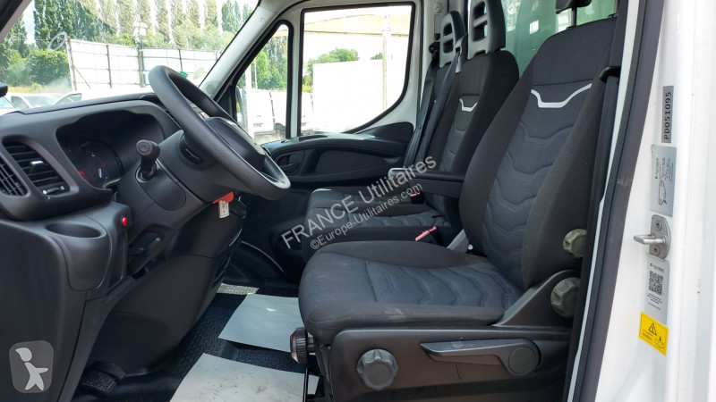 Véhicule utilitaire Iveco DAILY FRIGO RTE/SECT...
