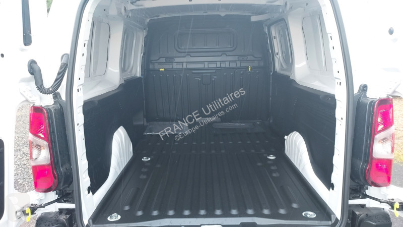 عربة نفعية Citroën BERLINGO VAN 3 PLACES XL...