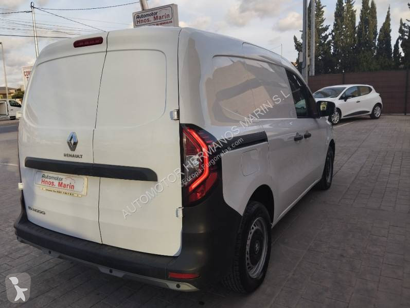 عربة نفعية Renault