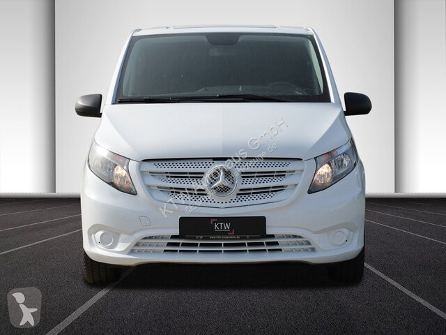 عربة نفعية Mercedes Vito 114...