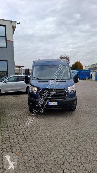 Samochód dostawczy Ford
