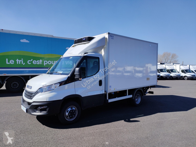 Iveco FRIGO 12M3 160 CV ROUES JUMELEES HAYON...