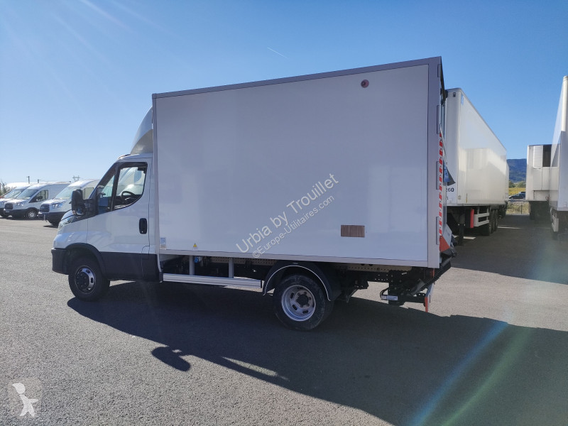 Iveco FRIGO 12M3 160 CV ROUES JUMELEES HAYON...