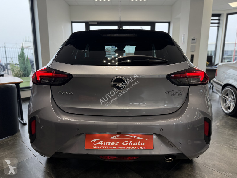 Véhicule utilitaire Opel CORSA / A PARTIR DE...