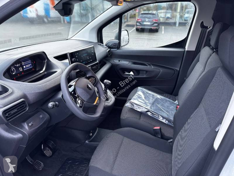 عربة نفعية Peugeot