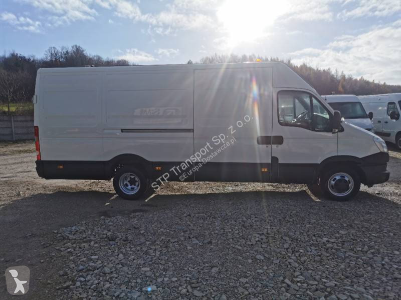 Samochód dostawczy Iveco