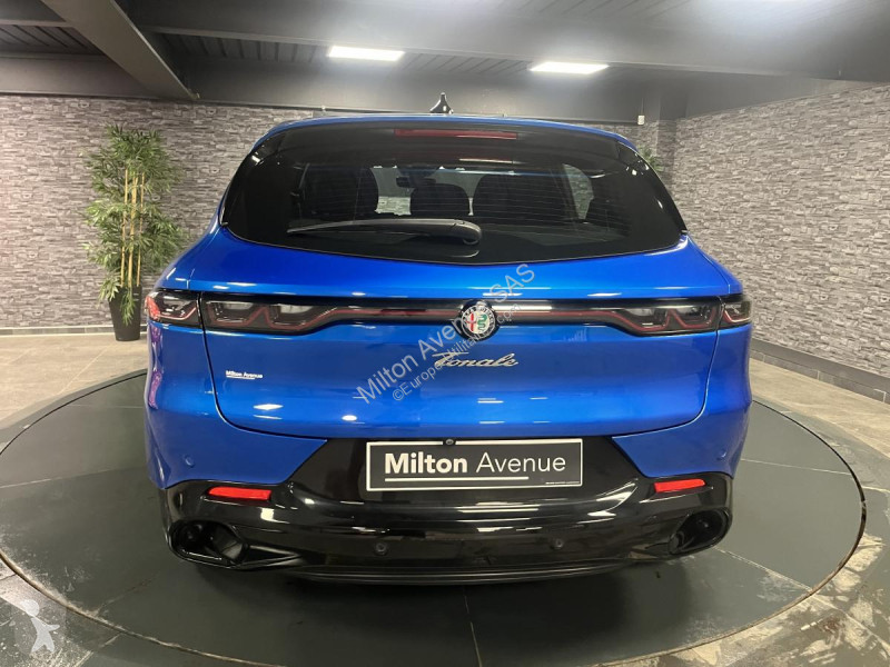 Samochód dostawczy Alfa-Roméo TONALE 1.5 mHEV -...
