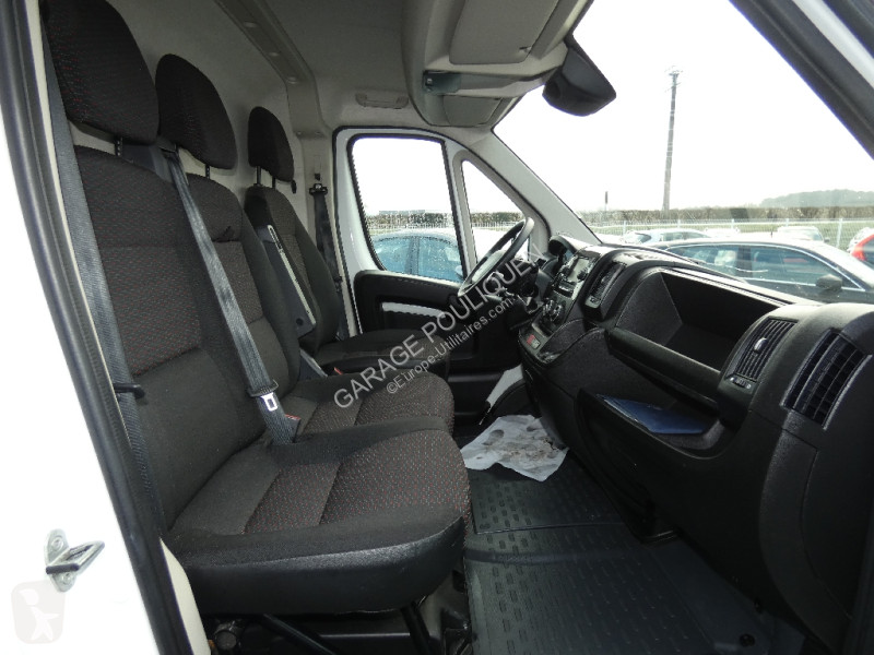 Véhicule utilitaire Peugeot L2H2 BLUEHDI 140...